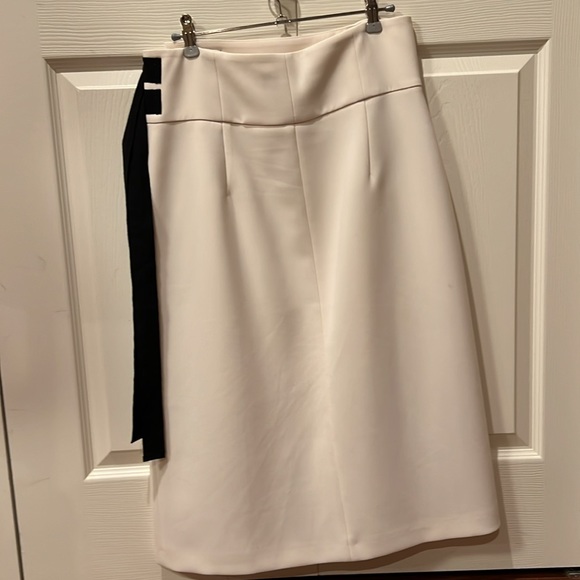 Judith and Charles cream wrap skirt - Picture 2 of 6